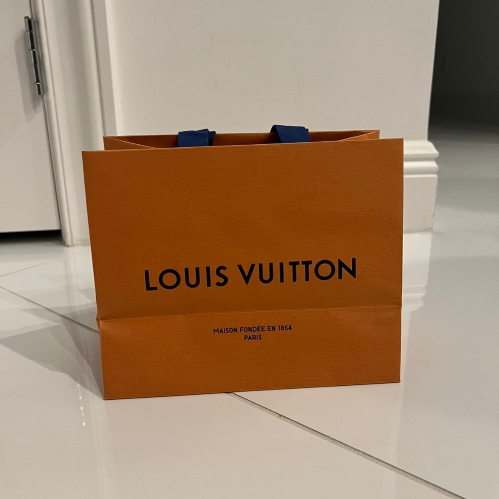 Small Louis Vuitton shopping bag